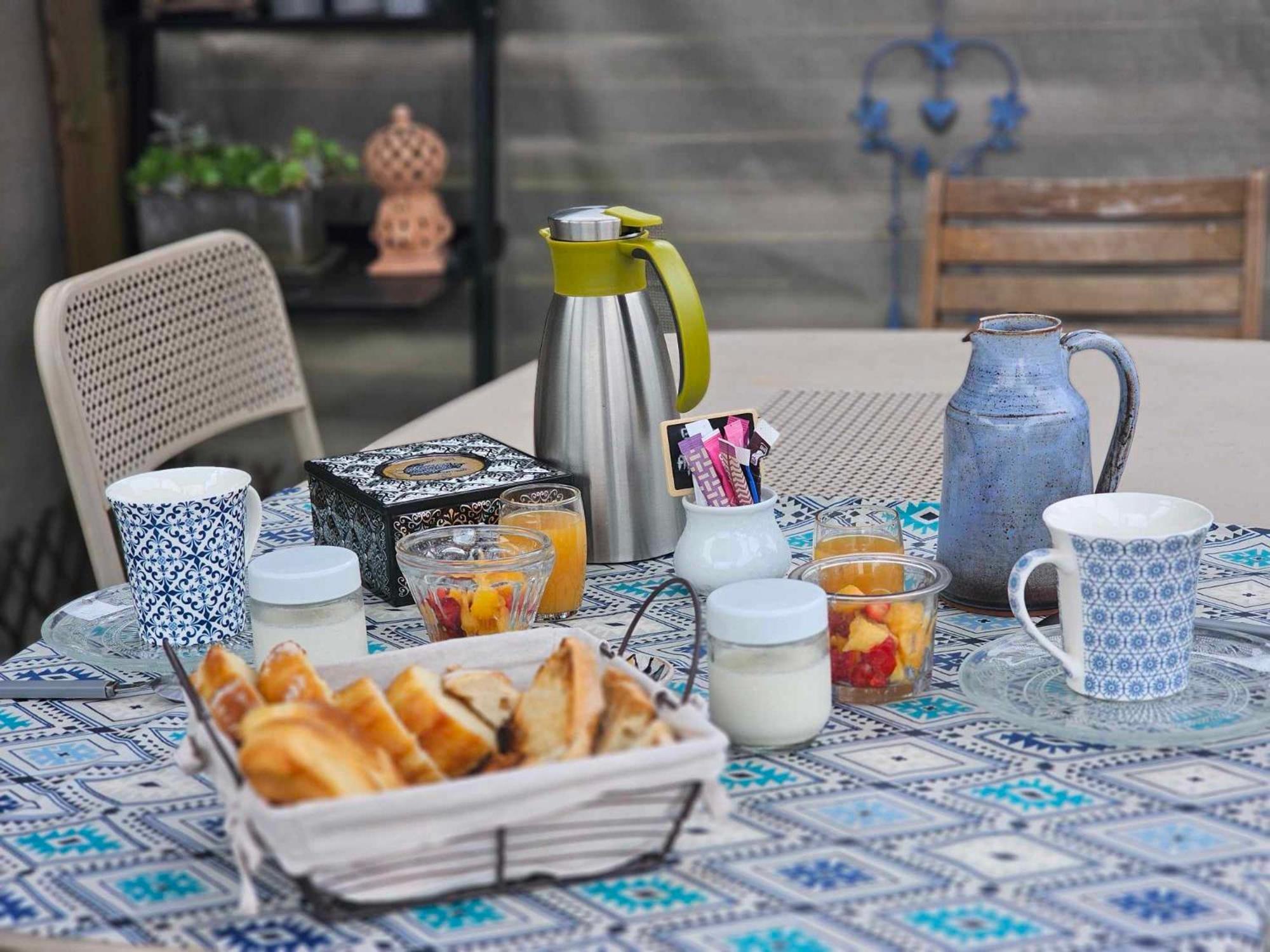 Kaiola Bed & Breakfast Saint-Georges-de-Didonne Bagian luar foto